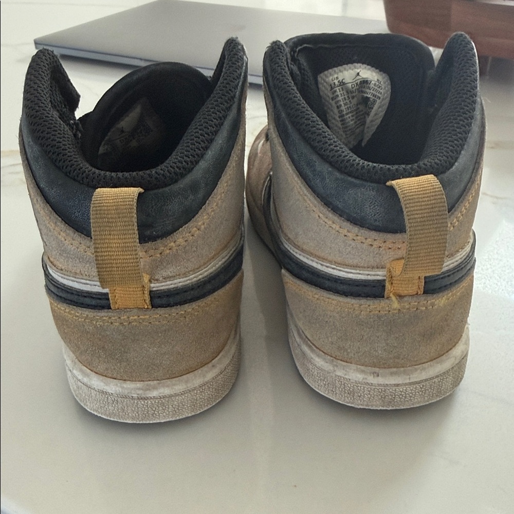 Jordan Kids Sneakers - Black, White, Gold 13.5C - Picture 3 of 5